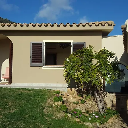 Del Gallo Villa *