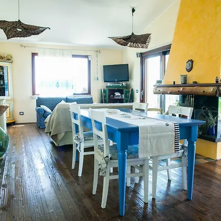 Del Gallo Villa *